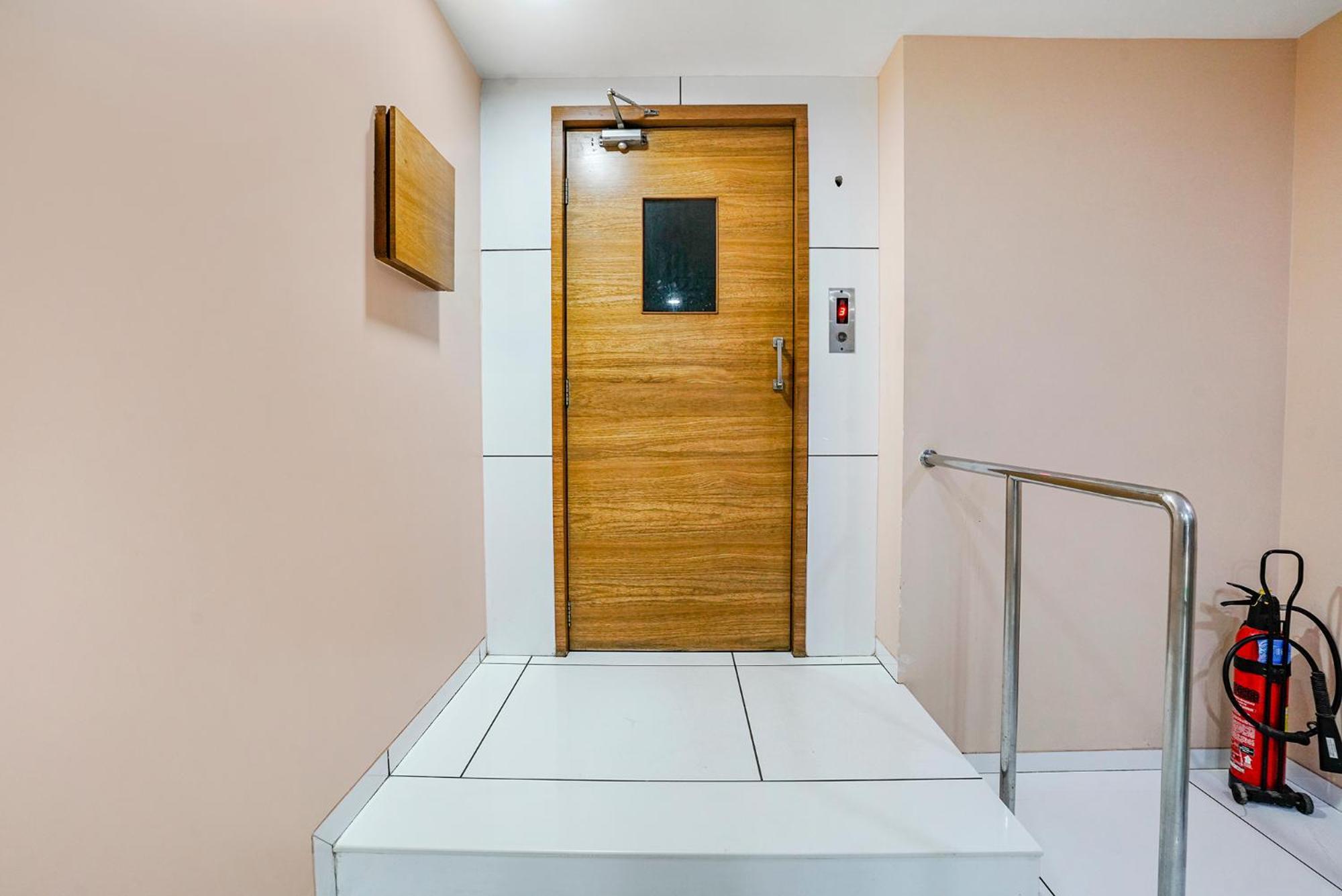 Fabhotel Neelkamal - Chembur Βομβάη Εξωτερικό φωτογραφία